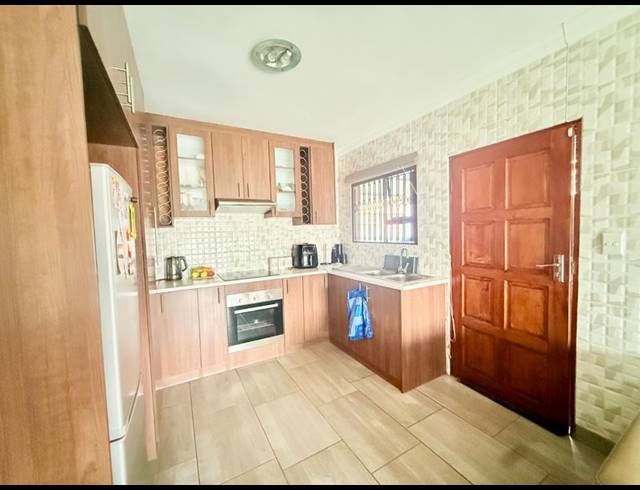 3 BEDROOM HOUSE FOR SALE IN VANDERBIJLPARK CE 4